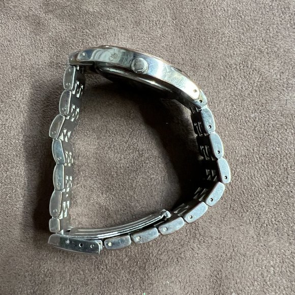 Vintage Women's George Watch‎ Silver Tone Crystals On Case - Picture 6 of 9